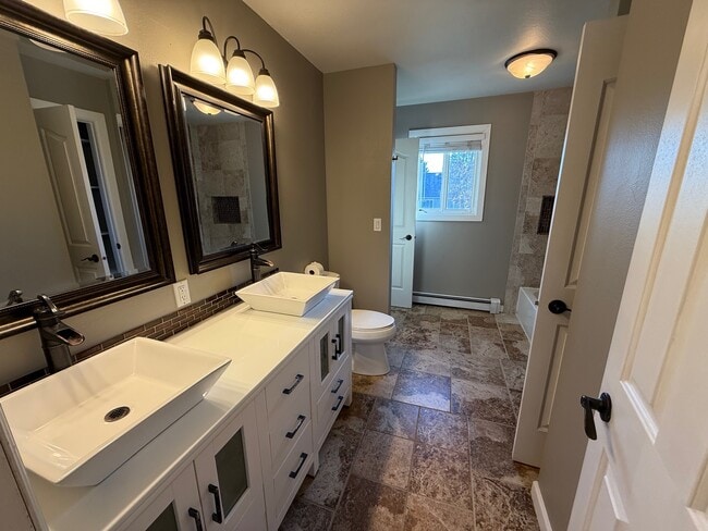 Building Photo - 503 N Yellowstone Ave