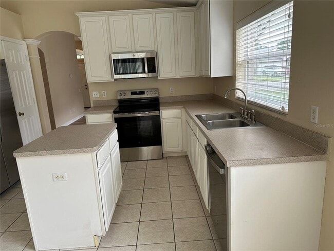 Building Photo - 1023 Cinnamon Fern Ct