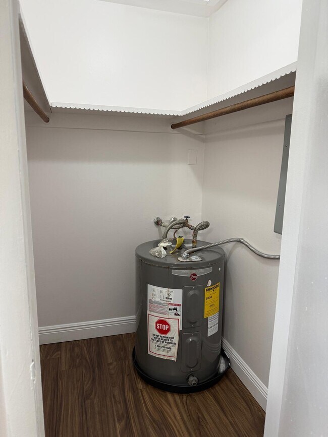 Building Photo - 126 Cleveland St