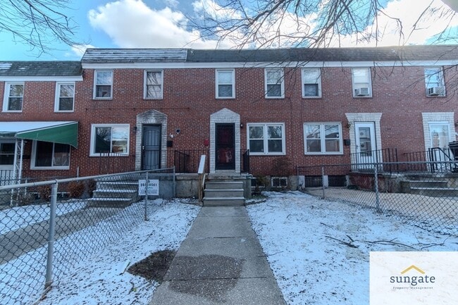 Building Photo - 751 Yale Ave