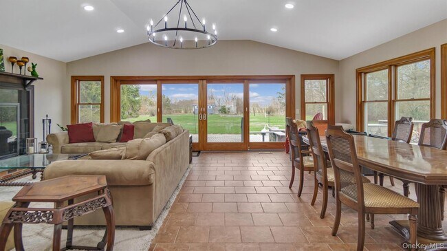 Building Photo - 120 Promenade Dr