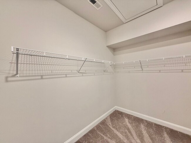 Building Photo - Incredible 4BD, 3BA Raleigh Home in the De...