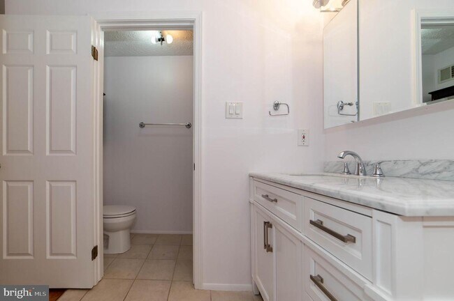 Building Photo - 5569 Caithness Ct