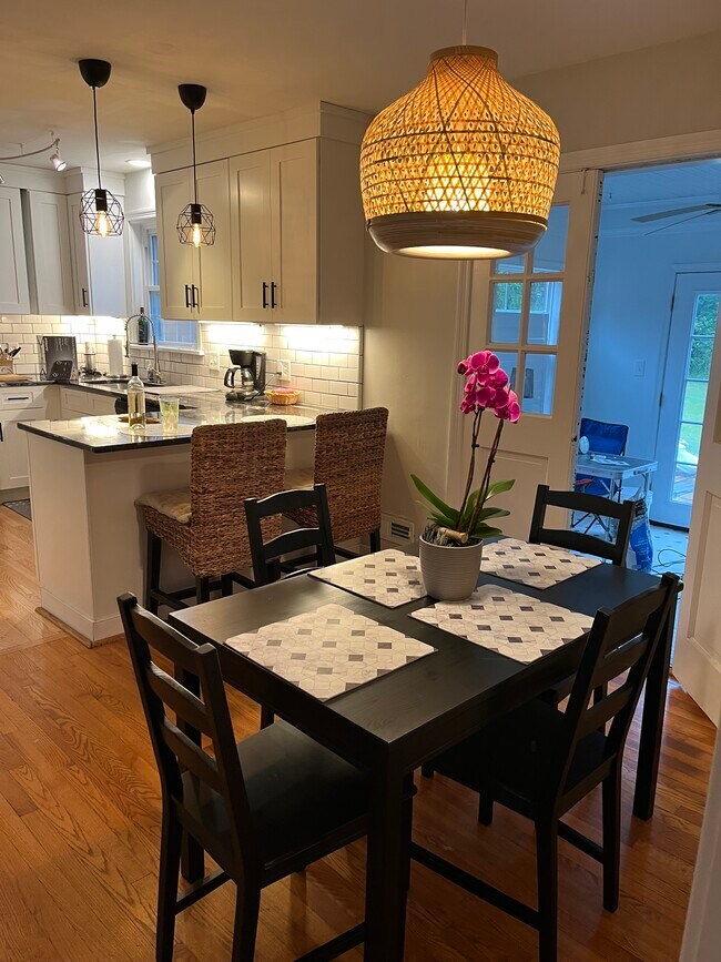 Building Photo - Warrenton