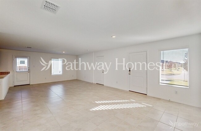 Building Photo - 8801 Red Fox Trl