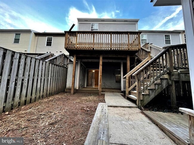 Building Photo - 17626 Longview Ln