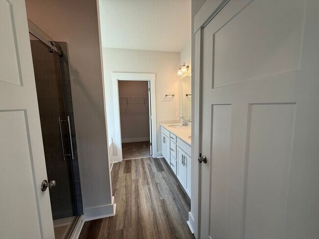 Building Photo - Gulf Breeze - Deer Ridge Crossing - 4 bedroom, 2.5 bathroom - New Construction