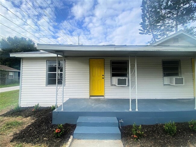 Building Photo - 622 Booker Ave