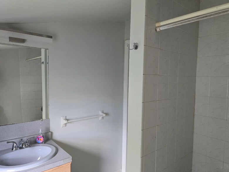 Bathroom - 69 Post Pl