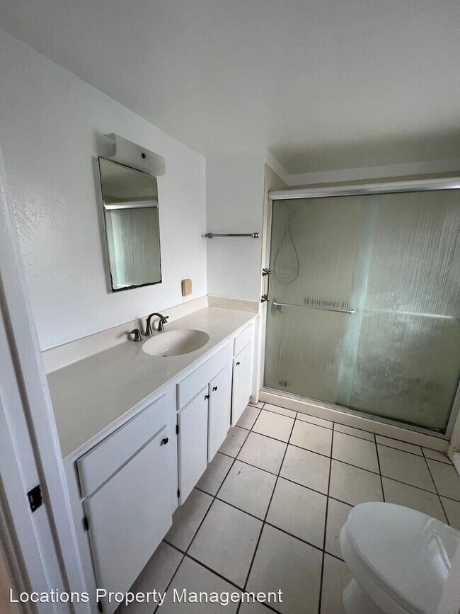 Building Photo - 3 br, 2 bath House - 827 Ala Lilikoi Stree...