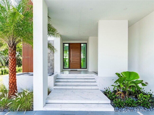 Building Photo - 1248 NE 89th St