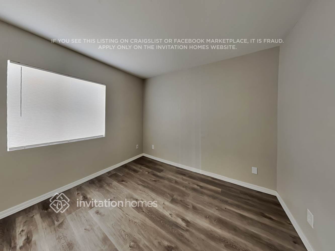 Building Photo - 11033 N 57th Dr