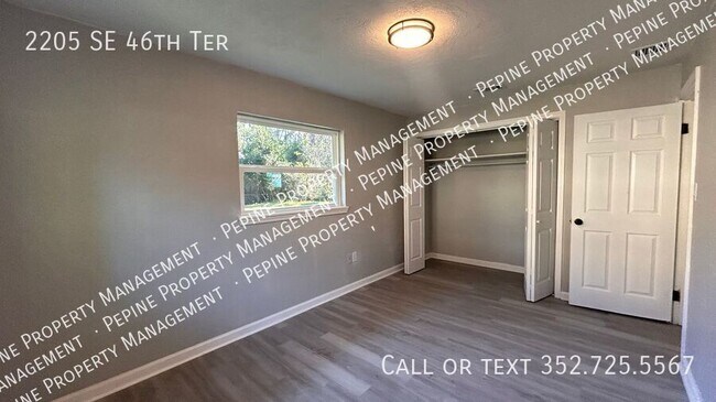 Building Photo - 2205 SE 46 Terrace