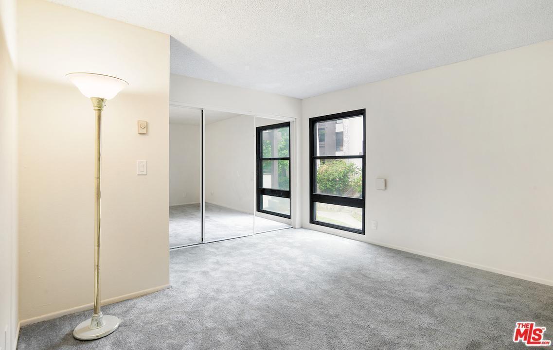 Building Photo - 8650 Gulana Ave