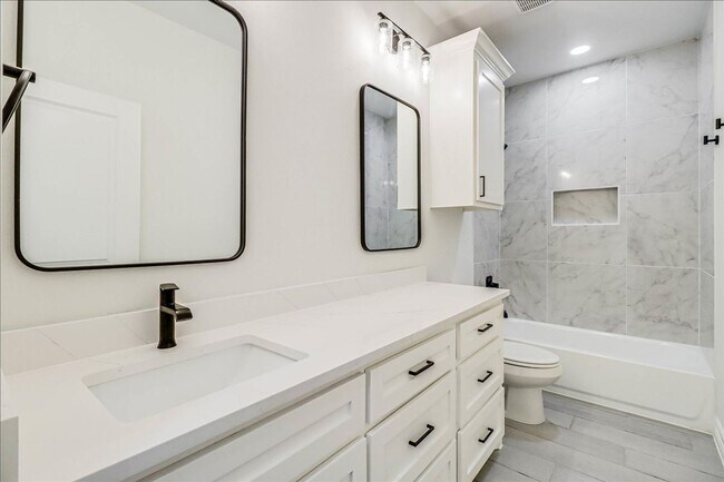 Building Photo - 4126 Azali Dr