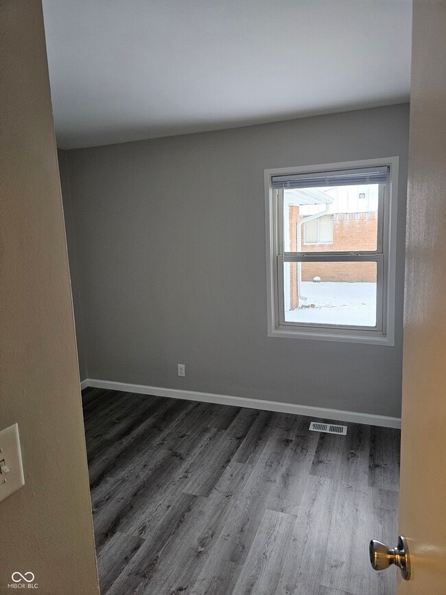 Building Photo - 3719 Celtic Dr