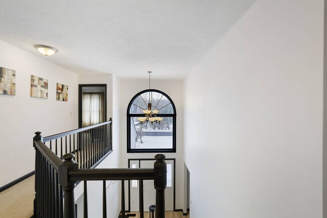 Building Photo - 153 Bull Run