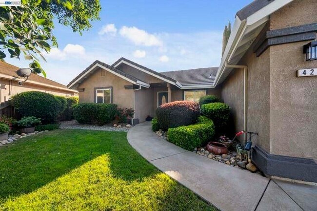 Building Photo - 429 Chaffee Ln