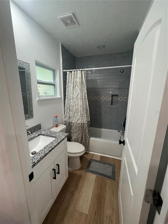 Building Photo - 311 E Floribraska Ave