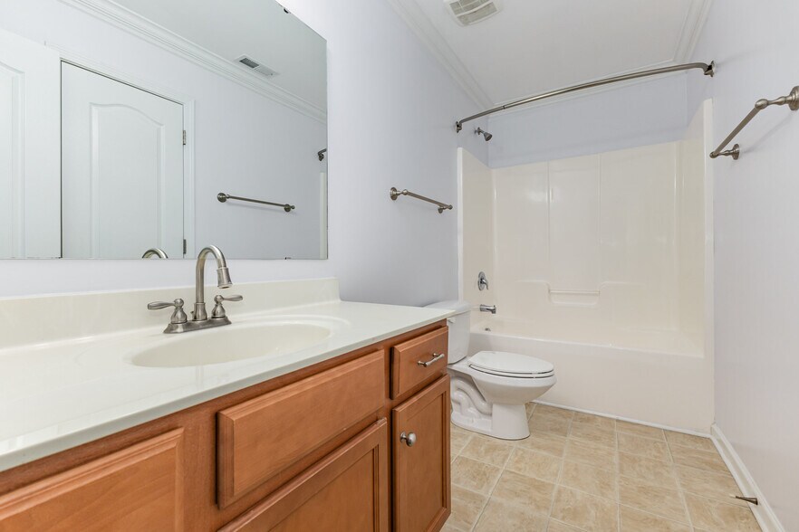Building Photo - 1505 Yellow Daisy Dr