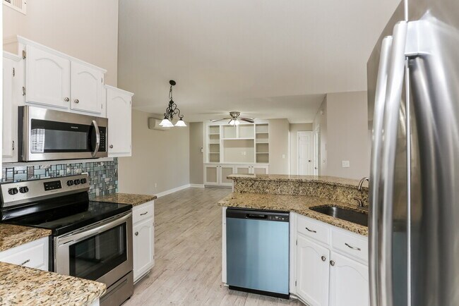 Building Photo - 11169 Ewe Turn Dr