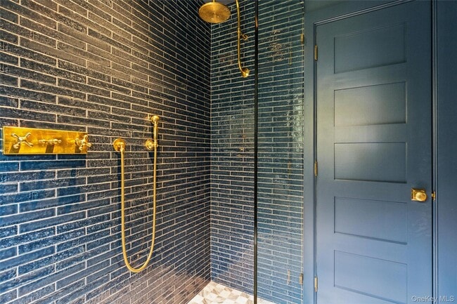 Building Photo - 4 Glynn Dr