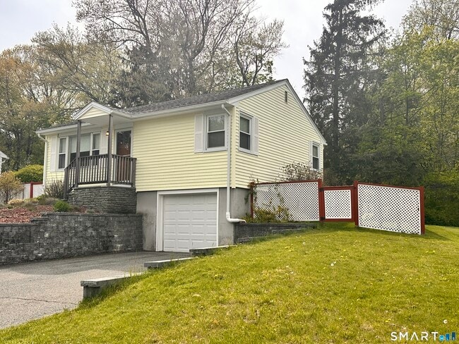 Building Photo - 33 Jepson Ln