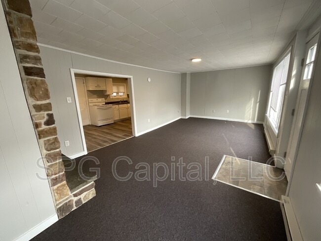 Building Photo - 218 N Pitt St