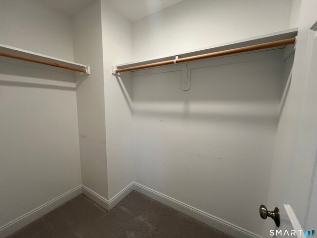 Building Photo - 39 Eden Ave