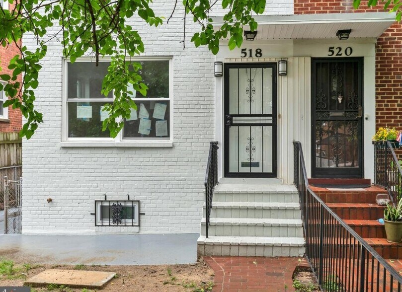 Building Photo - 518 Oglethorpe St NE