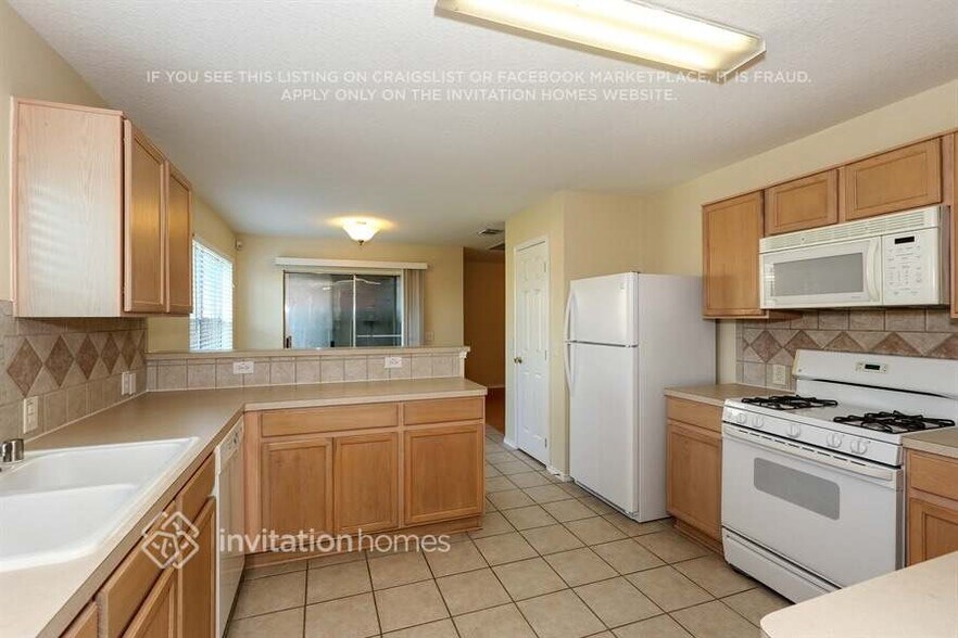 Building Photo - 21407 Somerset Park Ln