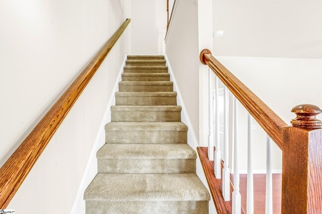 Building Photo - 446 Christiane Way