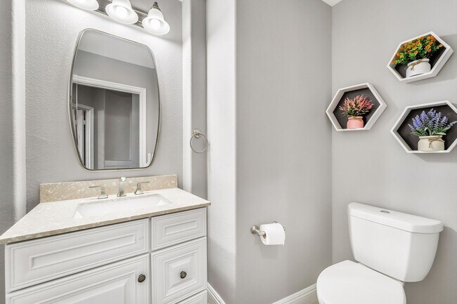 Building Photo - Fully Furnished Luxury Living with Expansive, Move-In Ready Comfort!