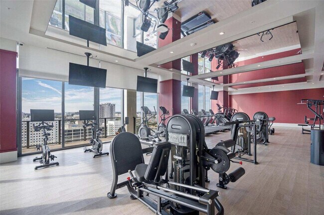 Building Photo - 601 N Miami Ave