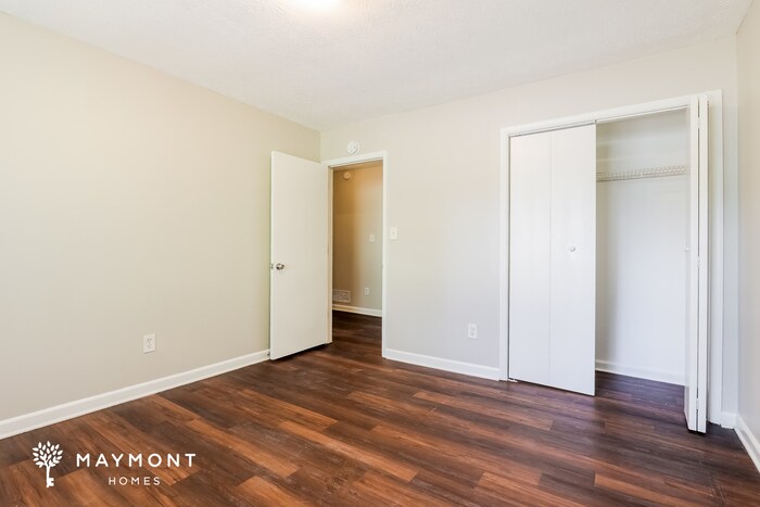 Building Photo - 110 Lupine Ct