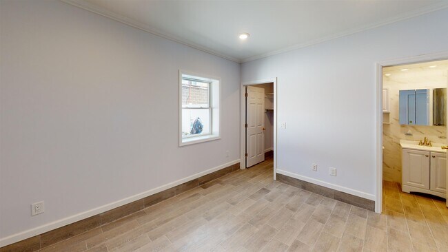 Building Photo - 366 Armstrong Ave