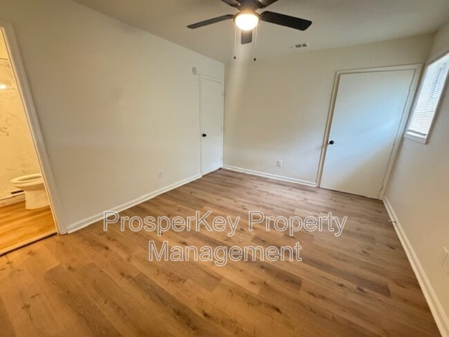 Building Photo - 6311 Bradshaw Dr