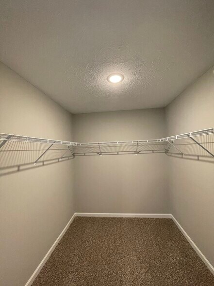 Building Photo - 3470 Magnolia Ln