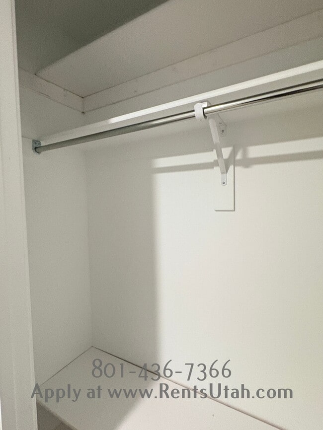 Building Photo - Canvasback