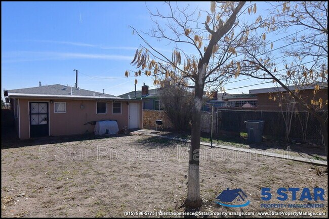 Building Photo - 3519 Douglas Ave