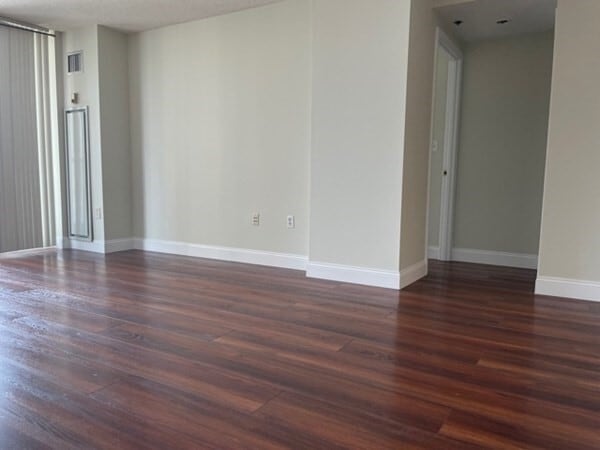 Building Photo - 8-12 Museum Way