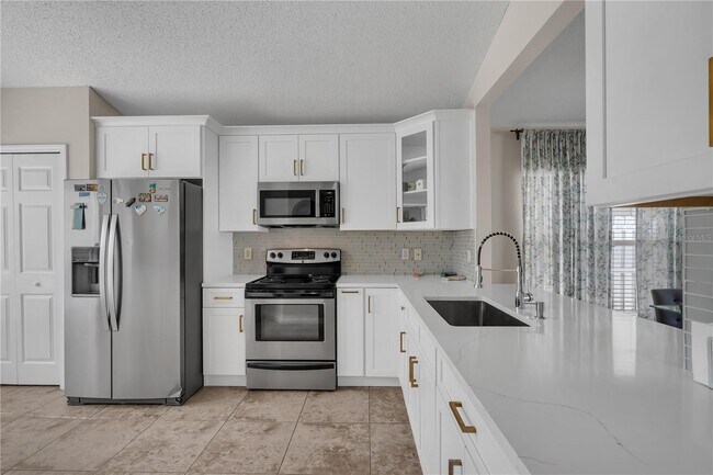 Building Photo - 5556 Florence Harbor Dr
