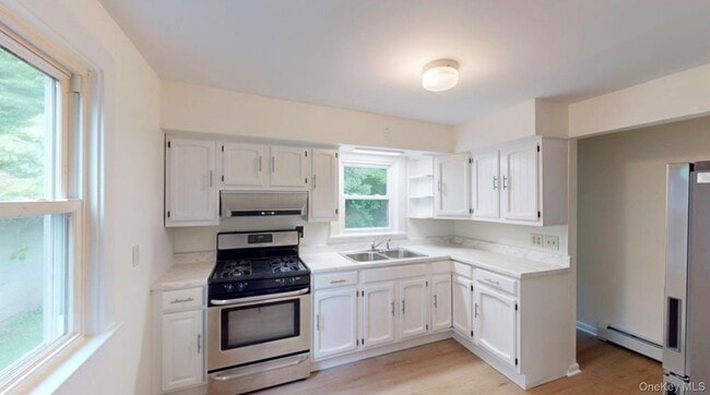 Building Photo - 406 Christian Herald Rd