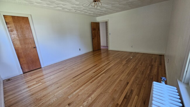 Building Photo - 613 Herkimer Rd