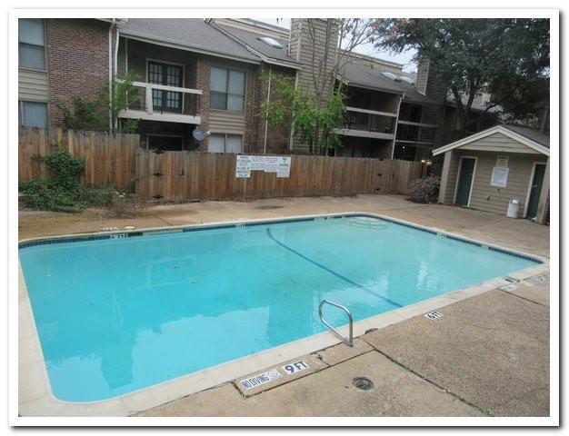 Building Photo - 5750 Phoenix Dr