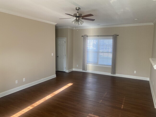 Building Photo - 1120 Maples Glen Ln