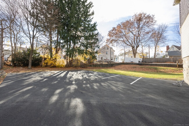 Building Photo - 40 Winthrop St