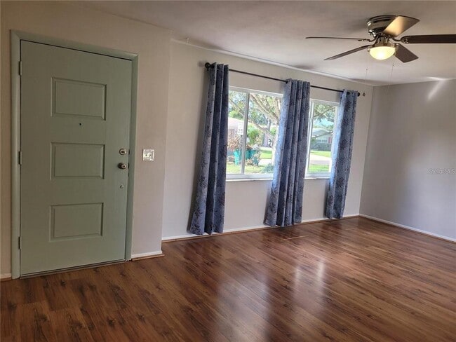 Building Photo - 13705 Jamaica Dr