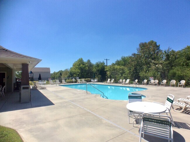 Building Photo - 4BR/2.5BA Home Located in Hampden Village