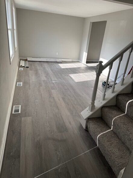 Building Photo - 9316 Archway Rd